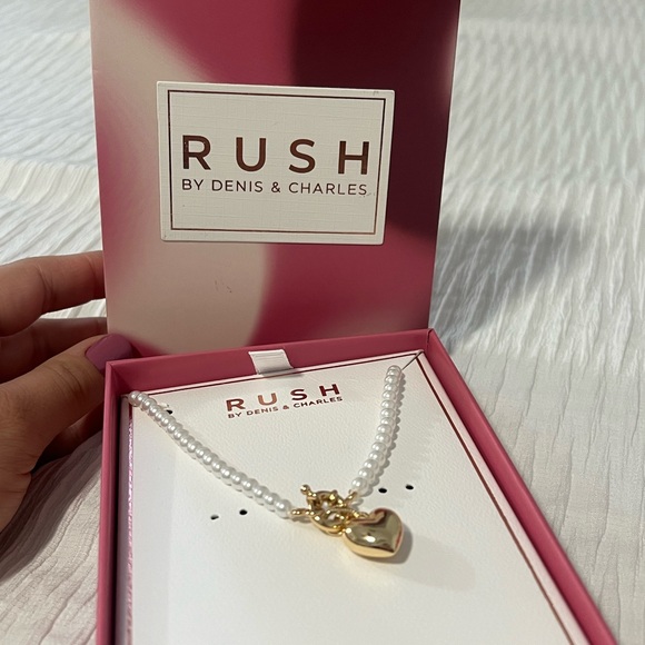 Pearl heart choker necklace - Picture 4 of 4